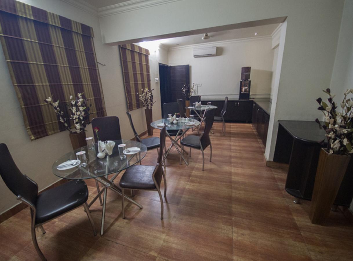 Anr Hotels Лакхнау Экстерьер фото