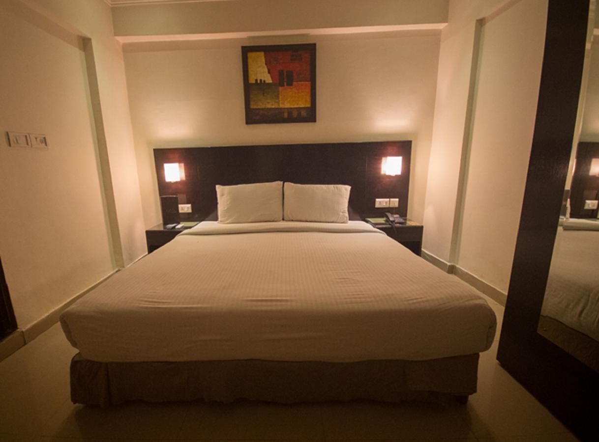 Anr Hotels Лакхнау Экстерьер фото